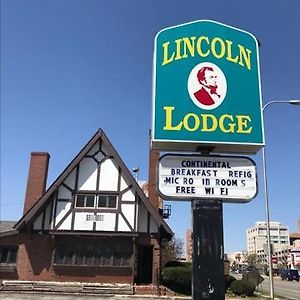 The Lincoln Lodge Urbana